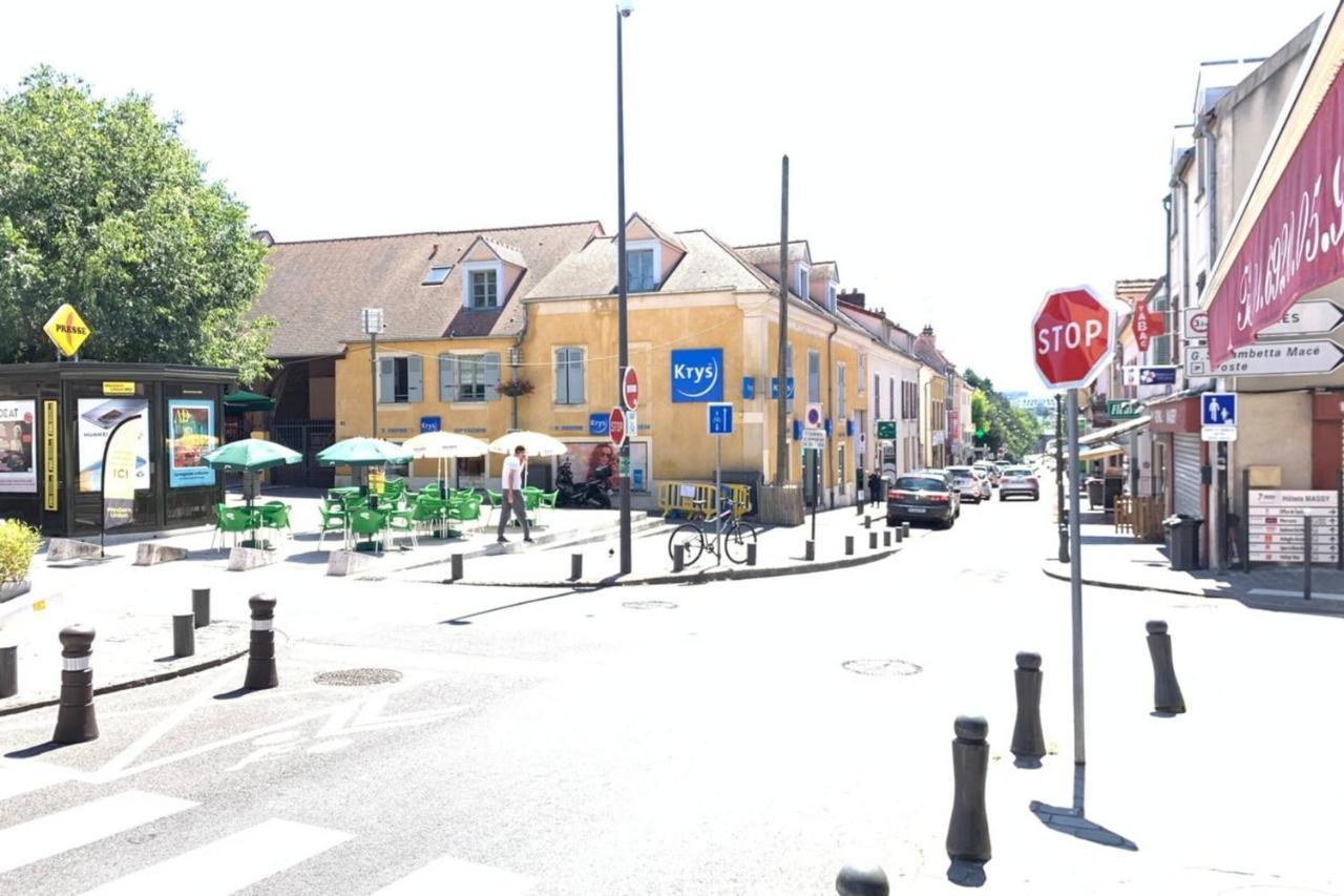 M11 Le Vieux Massyrer600Morly20 Minnetflixneuf Massy  Exterior foto